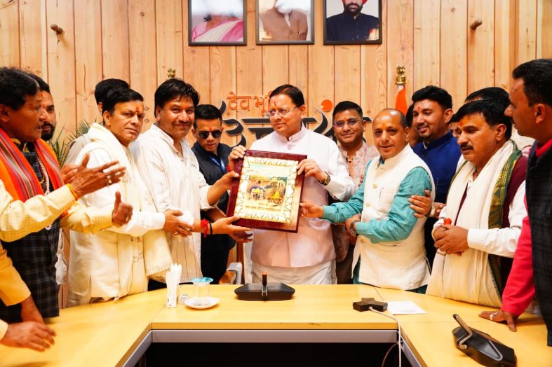 तीर्थ पुरोहितों, होटल एवं ट्रैवल संगठनों ने मुख्यमंत्री  पुष्कर सिंह धामी का जताया आभार