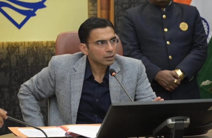 DM हटाने के विरोध में दून एकजुट, कई संस्थाओं का समर्थन