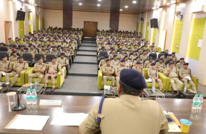 मुख्य पृष्ठ