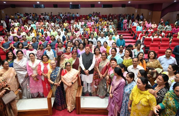 नारी शक्ति वंदन अधिनियम, महिला सशक्तिकरण की दिशा में युगांतकारी कदम – मुख्यमंत्री