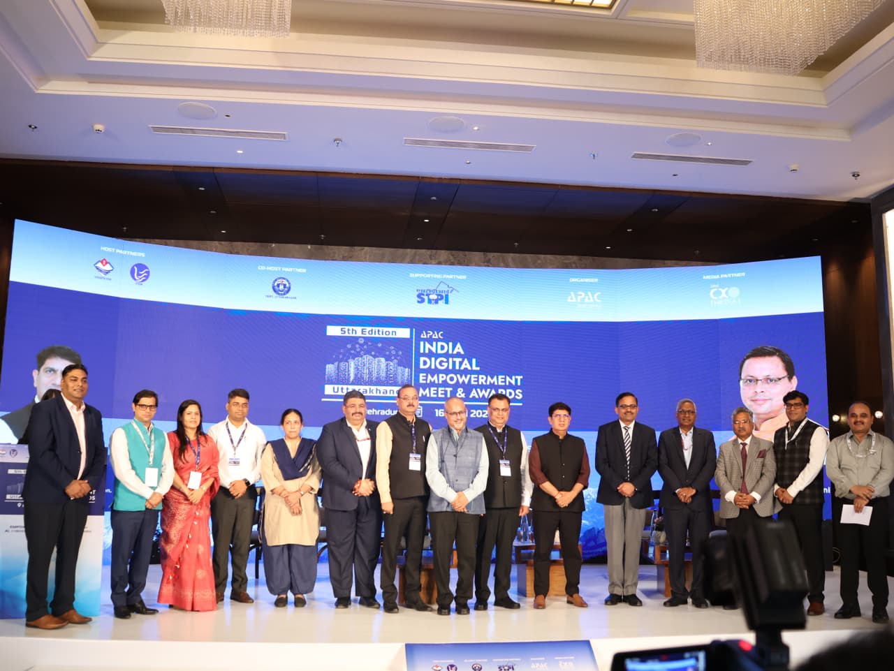 एक्सप्रेस-वे ने भरा डिजिटल प्रगति की यात्रा में जोश