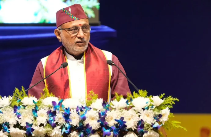 उपराष्ट्रपति का संदेश: सहानुभूति और सत्यनिष्ठा से करें राष्ट्र सेवा