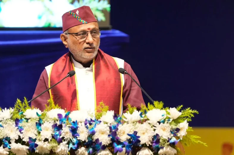 उपराष्ट्रपति का संदेश: सहानुभूति और सत्यनिष्ठा से करें राष्ट्र सेवा