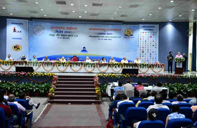 विजन 2047 पर IIT रुड़की का रोडमैप, 61 करोड़ रोजगार का लक्ष्य