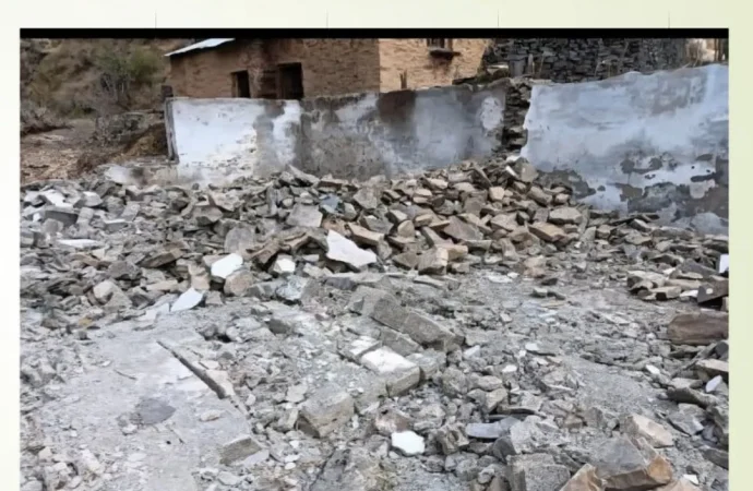 वर्षों से नौनिहालों की सुरक्षा को खतरा बने जिले के 56 जर्जर भवन जिला प्रशासन ने कराए ध्वस्त