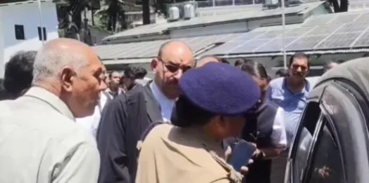 नैनीताल कलेक्ट्रेट परिसर में अधिवक्ता का शव मिलने से सनसनी, जांच जारी