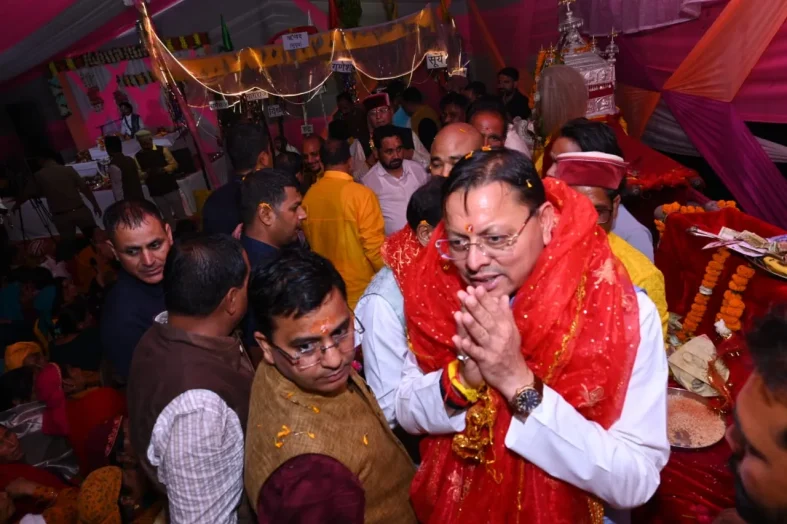श्रीमद्भागवत कथा में CM धामी, जनकल्याण की प्रार्थना