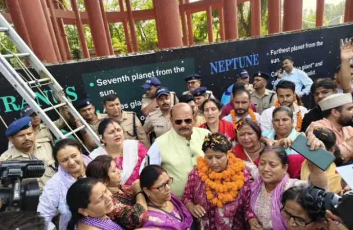 नर्सिंग आंदोलन खत्म होने पर भाजपा ने जताया स्वागत, कांग्रेस पर युवाओं को भड़काने का आरोप