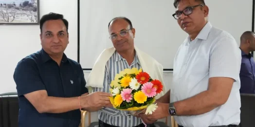सूचना विभाग में शासकीय सेवा पूर्ण कर सेवानिवृत्त हुए सहायक निदेशक ललिता प्रसाद भट्ट को दी भावभीनी विदाई
