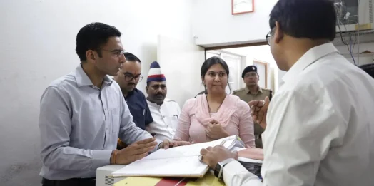 DM सविन बंसल का एक्शन: विकासनगर में ‘रजिस्ट्री खेल’ का भंडाफोड़, उप निबंधक सस्पेंड