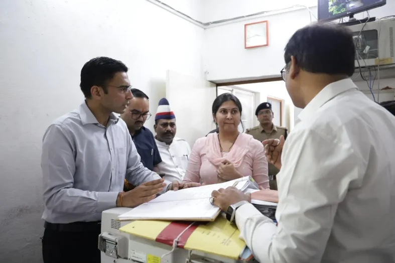 DM सविन बंसल का एक्शन: विकासनगर में ‘रजिस्ट्री खेल’ का भंडाफोड़, उप निबंधक सस्पेंड