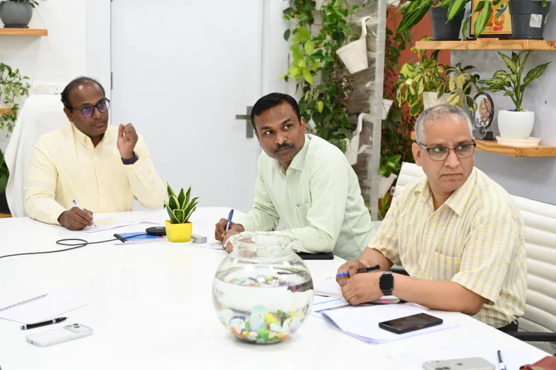 मुख्य निर्वाचन अधिकारी ने ली SIR की तैयारियों के सम्बंध में समीक्षा बैठक