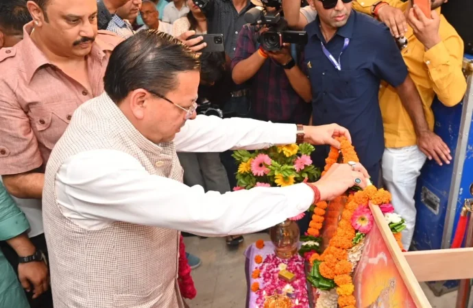 मुख्यमंत्री पुष्कर सिंह धामी ने हरिद्वार में नव निर्मित आनंद धर्मशाला ट्रस्ट का किया लोकार्पण