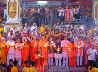 गंगा आरती में शामिल हुए सीएम धामी और बीजेपी राष्ट्रीय अध्यक्ष नितिन नवीन