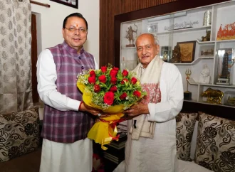 देहरादून: भगत सिंह कोश्यारी को मिला ‘पद्म भूषण’, बधाई देने उनके आवास पहुंचे सीएम धामी