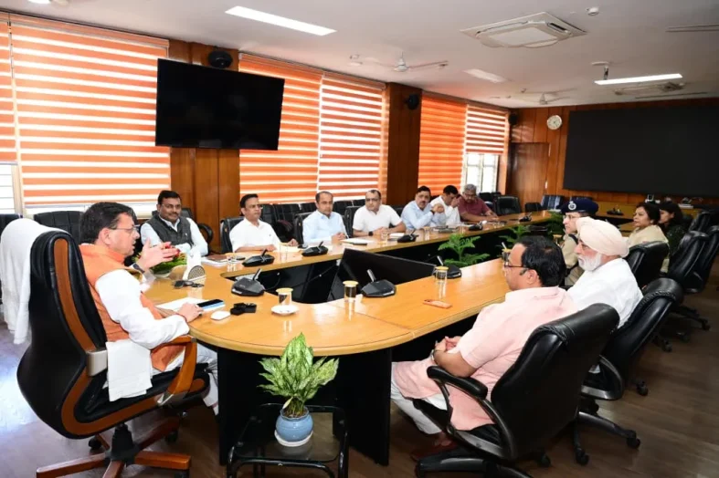 मुख्यमंत्री ने प्रदेशभर में अस्पतालों, कोचिंग सेंटरों एवं व्यावसायिक प्रतिष्ठानों का फायर सेफ्टी ऑडिट कराने के दिए निर्देश