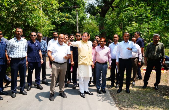 मुख्यमंत्री आवास परिसर में 3-बी गार्डन (बी-फ्रेंडली, बटरफ्लाई-फ्रेंडली एवं बर्ड-फ्रेंडली गार्डन) के निर्माण कार्य का शुभारम्भ