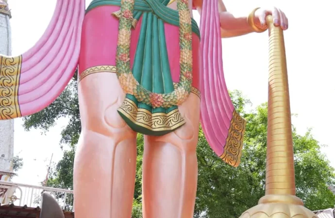 मुख्यमंत्री पुष्कर सिंह धामी ने भगवान भोलेनाथ एवं महाबली हनुमान जी की प्रतिमाओं का किया अनावरण