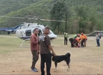 हाई-अल्टीट्यूड रेस्क्यू: मदमहेश्वर धाम से हेलीकॉप्टर के जरिए बचाई यात्री की जान
