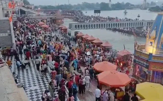 निर्जला एकादशी पर हरिद्वार में आस्था की डुबकी, घाटों पर कड़ी सुरक्षा