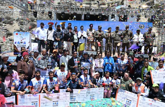 नीति घाटी में गूंजा फिट इंडिया का संदेश, ‘नीति एक्सट्रीम अल्ट्रा रन’ का पुरस्कार वितरण समारोह संपन्न