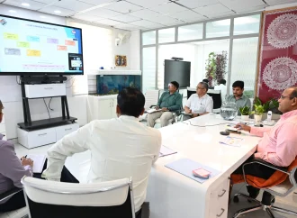 मुख्य निर्वाचन अधिकारी ने की SIR अभियान की समीक्षा, तीन दिन में 19 लाख से अधिक फार्म वितरित