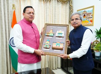 उत्तराखंड में रेलवे विस्तार को मिलेगी रफ्तार, सीएम धामी से मिले रेलवे बोर्ड अध्यक्ष