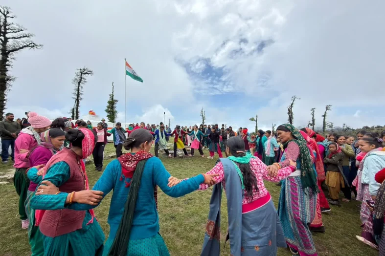 वीर चंद्र सिंह गढ़वाली स्मृति मेले में उमड़ा जनसैलाब, कोदियाबगड़ में दी गई श्रद्धांजलि