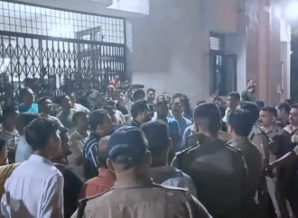 सितारगंज विजिलेंस कार्रवाई पर प्रदेशभर में विरोध, राजस्व कर्मचारियों का अनिश्चितकालीन कार्य बहिष्कार