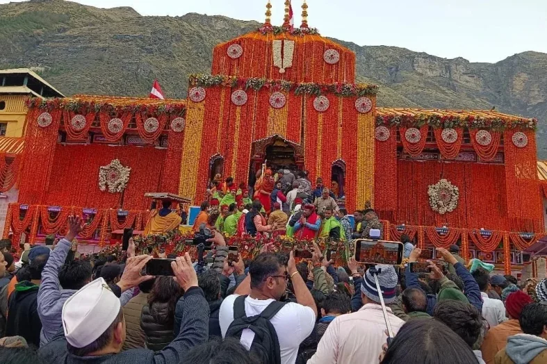 बद्रीनाथ मंदिर चढ़ावा प्रकरण: कांग्रेस ने बीकेटीसी भंग कर निष्पक्ष जांच की उठाई मांग