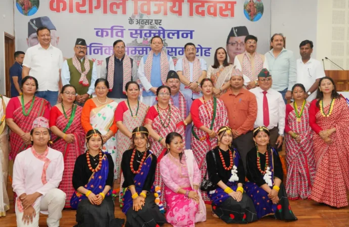 मुख्यमंत्री धामी ने विजय कारगिल दिवस पर वीर सैनिकों, पूर्व सैनिकों और वीरांगनाओं को किया सम्मानित