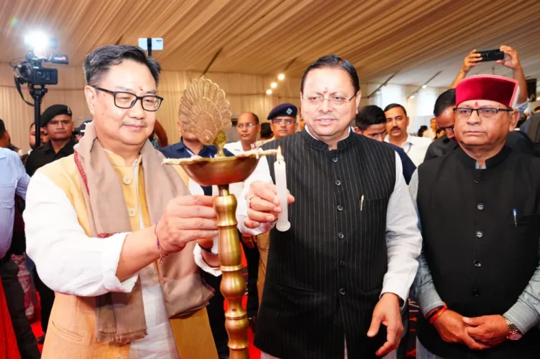 देहरादून में मुख्यमंत्री पुष्कर सिंह धामी एवं केंद्रीय मंत्री किरेन रिजिजू ने किया छठे ‘‘लोक संवर्धन पर्व’’ का शुभारंभ