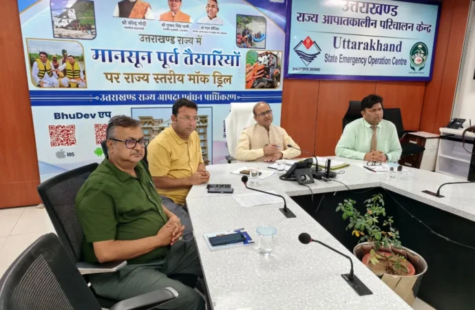 सिल्क्यारा हादसे पर सीएम धामी सख्त, मृतक के परिजनों को तत्काल मुआवजा देने के निर्देश