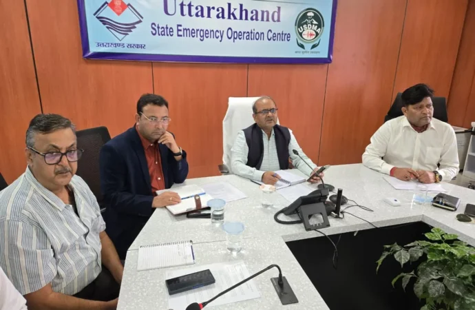 बारिश को लेकर सरकार अलर्ट, ग्रामीण सड़कें तत्काल खोलने के निर्देश