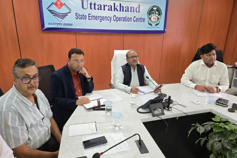 बारिश को लेकर सरकार अलर्ट, ग्रामीण सड़कें तत्काल खोलने के निर्देश