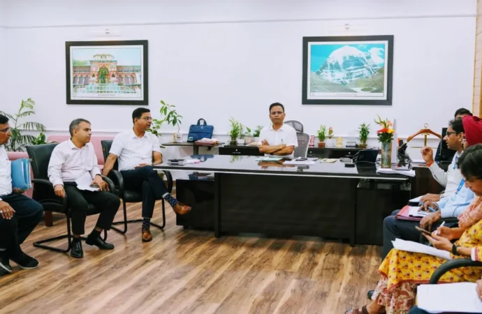 चारधाम परियोजना को रफ्तार, लंबित भूमि अधिग्रहण जल्द पूरा कर NHIDCL को सौंपने के आदेश