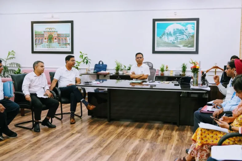 चारधाम परियोजना को रफ्तार, लंबित भूमि अधिग्रहण जल्द पूरा कर NHIDCL को सौंपने के आदेश