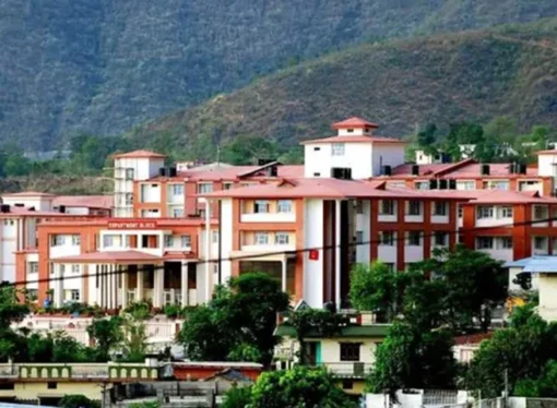 150 एमबीबीएस सीटों के लिए श्रीनगर मेडिकल कॉलेज में तैयारियां पूरी, छात्रों को मिलेंगी बेहतर सुविधाएं