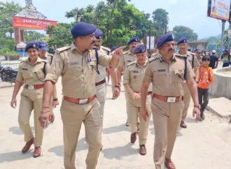 कांवड़ यात्रा चरम पर: 76 लाख से अधिक श्रद्धालुओं ने भरा गंगाजल, आईजी-डीआईजी ने परखी सुरक्षा व्यवस्था