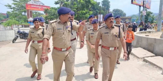कांवड़ यात्रा चरम पर: 76 लाख से अधिक श्रद्धालुओं ने भरा गंगाजल, आईजी-डीआईजी ने परखी सुरक्षा व्यवस्था