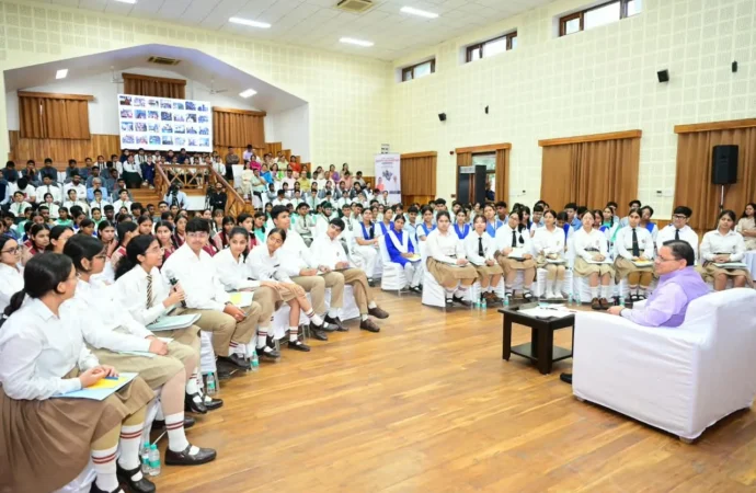 ‘मेरे सपनों का उत्तराखंड’ अभियान को मिला ऐतिहासिक जनसमर्थन, 2.5 लाख से अधिक विद्यार्थियों ने भेजे निबंध