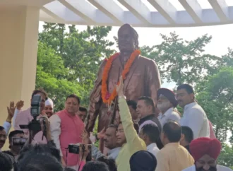गदरपुर में मुख्यमंत्री धामी ने किया शहीद ऊधम सिंह की प्रतिमा का अनावरण, विकास कार्यों का शुभारंभ