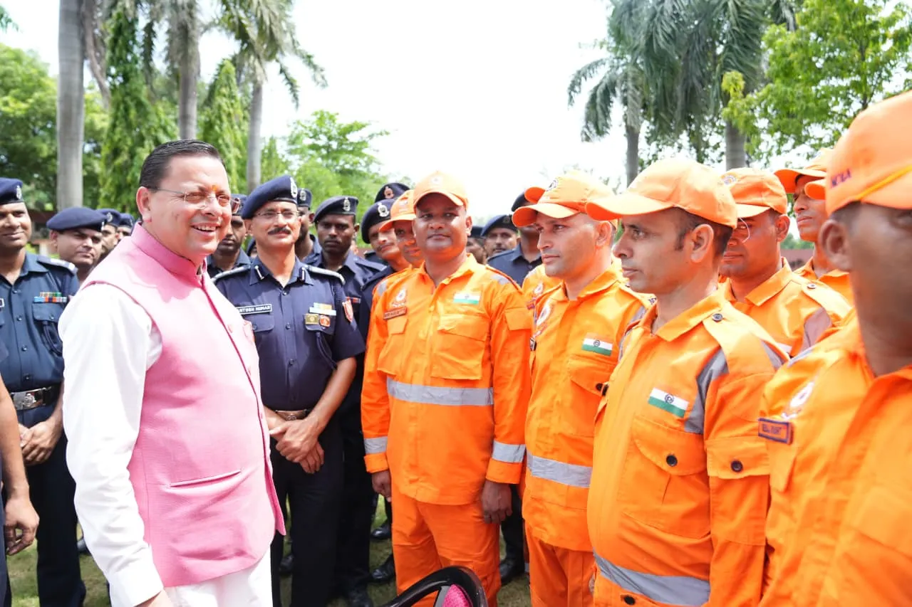 एनडीआरएफ बटालियन पहुंचे मुख्यमंत्री धामी, आपदा प्रबंधन तैयारियों का लिया जायजा