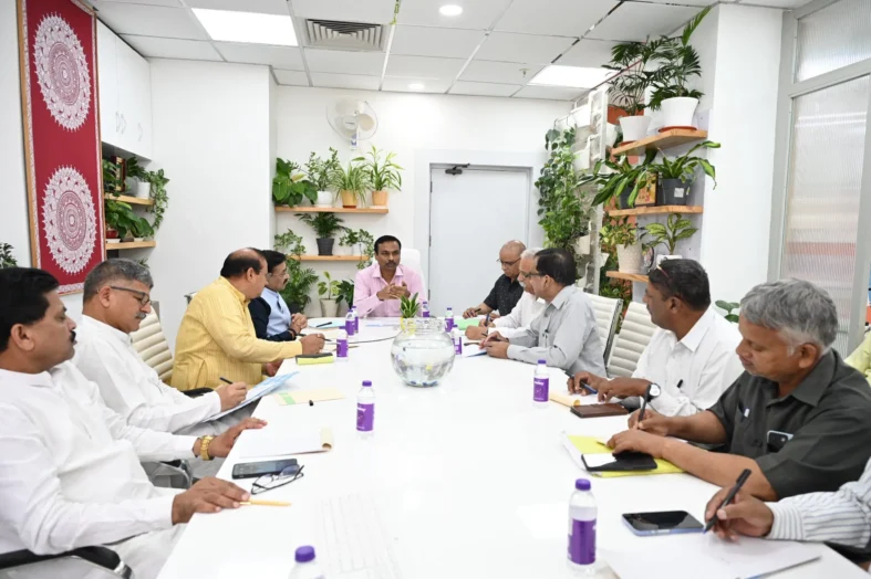 SIR को लेकर राजनैतिक दलों के साथ बैठक, अपर मुख्य निर्वाचन अधिकारी ने दी विस्तृत जानकारी