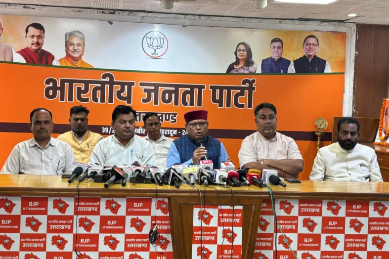 तुष्टिकरण के आरोपों से बचने के लिए कांग्रेस, जातीय राजनीति को ढाल बना रही है : खजान दास