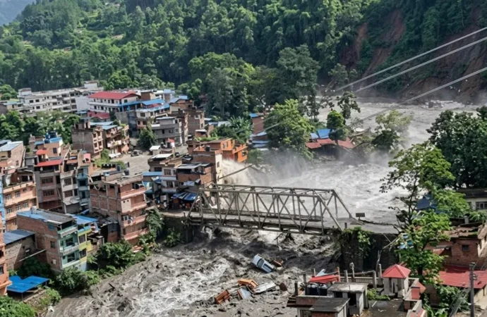रसुवागढ़ी में फ्लैश फ्लड के बाद कैलाश मानसरोवर यात्रा पर जा रहे 400 तीर्थयात्री संपर्क से बाहर