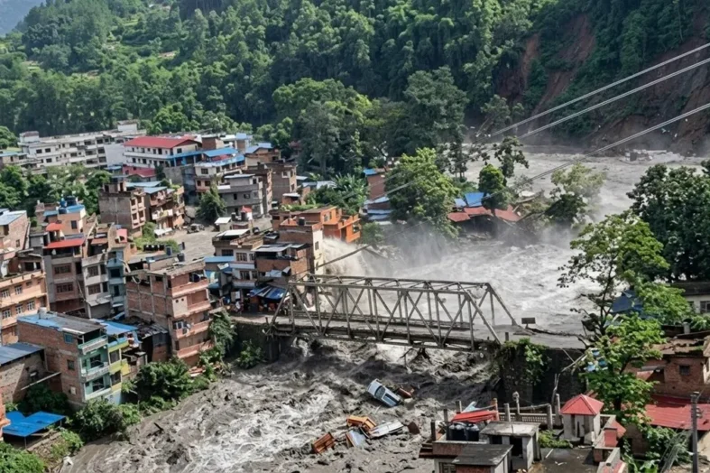 रसुवागढ़ी में फ्लैश फ्लड के बाद कैलाश मानसरोवर यात्रा पर जा रहे 400 तीर्थयात्री संपर्क से बाहर