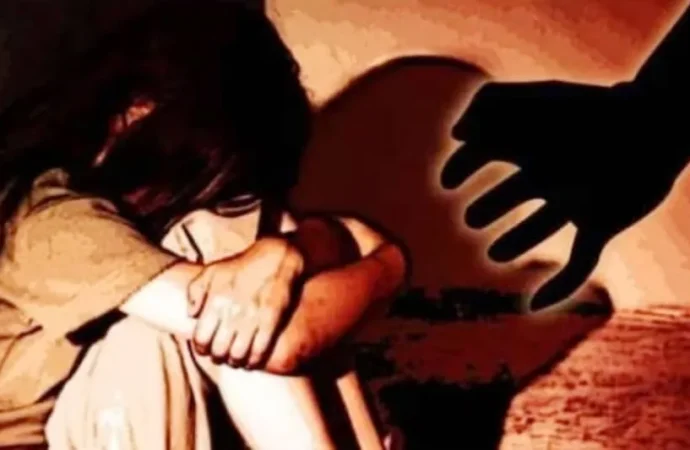 शर्मसार! रुद्रपुर में कलयुगी पिता पर 10 साल की बेटी से दुष्कर्म के प्रयास का आरोप, पुलिस जांच में जुटी