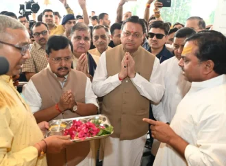 महालक्ष्मी मंदिर में नितिन नबीन ने की पूजा-अर्चना, प्रदेशवासियों की सुख-समृद्धि की कामना