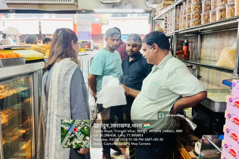 सिंगल यूज प्लास्टिक पर प्रशासन की सख्ती जारी, वार्डों में ताबड़तोड़ जांच